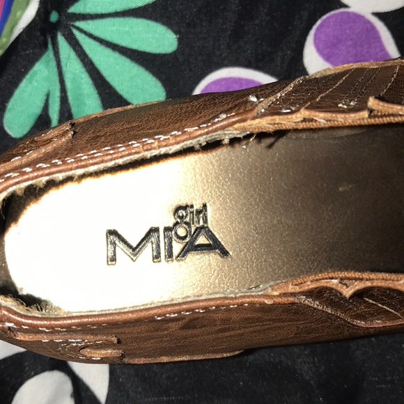 🍂NWOT Brown Booties🍂 - Picture 3 of 3